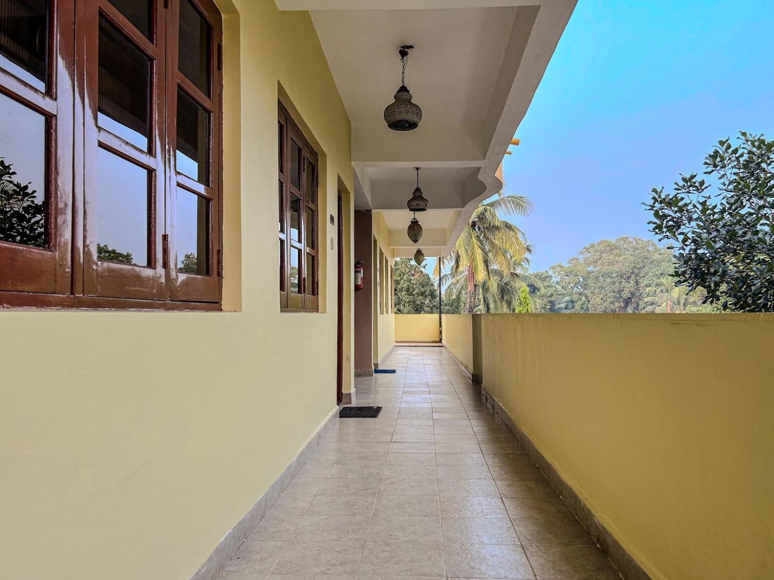 La Costa Residency Hotel Anjuna Exterior photo